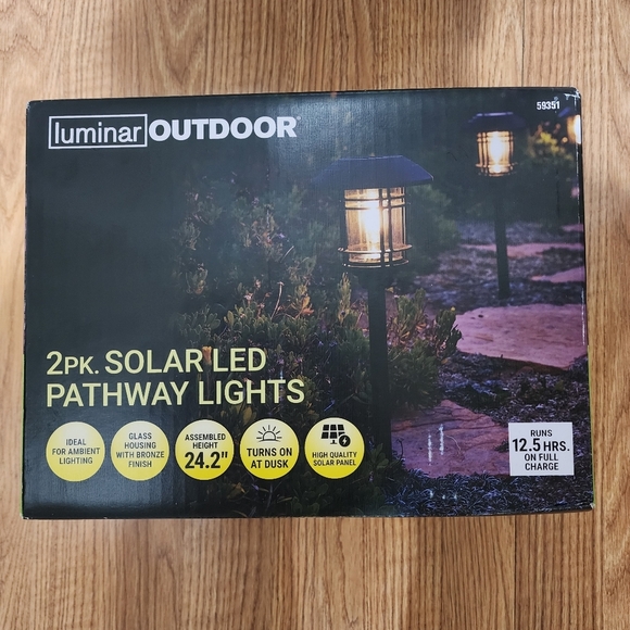 Luminar Outdoor Solar LED Pathway Lights 2 Pack NWT - Picture 3 of 7